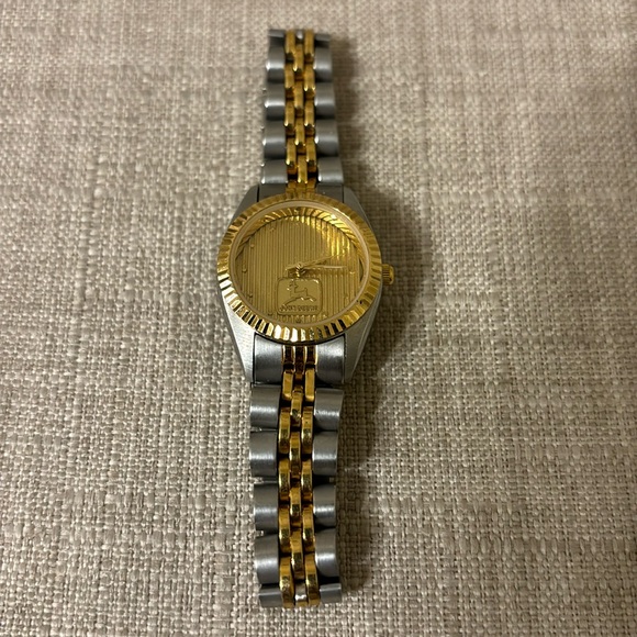 JOHN DEERE WATCH - Picture 1 of 4